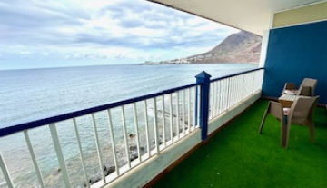 Apartment on the beachfront in Bajamar